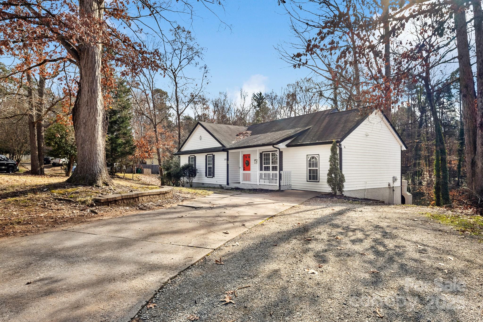 1919 Crooked Creek Drive