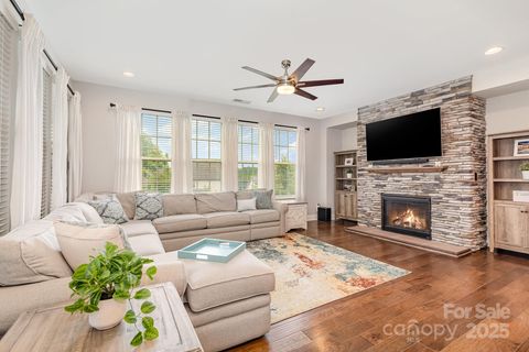 Photo of 14228 Twin Eagles Lane, Charlotte, NC 28278 (MLS # 4260102)