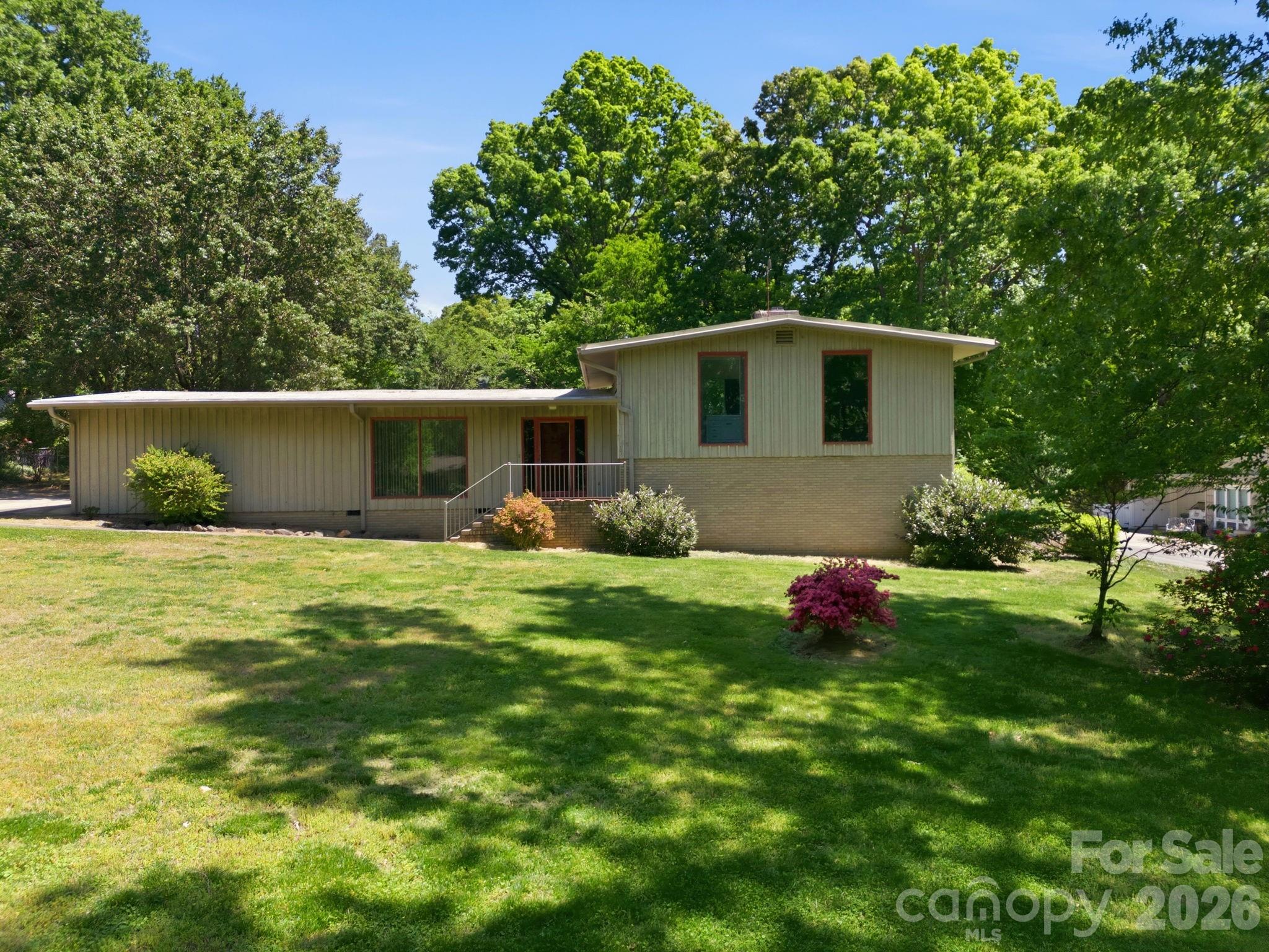 110 Tall Pine Circle