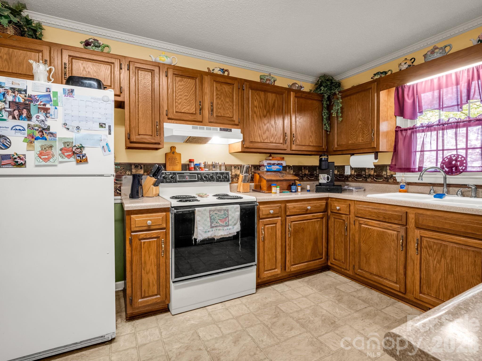 Holly Hills - Residential