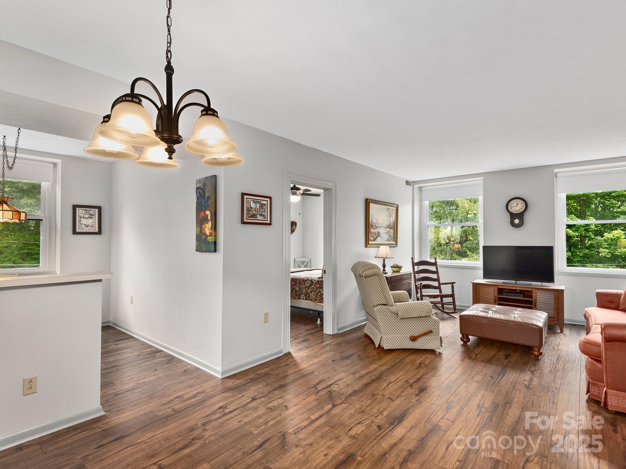 622 S Haywood Street 207