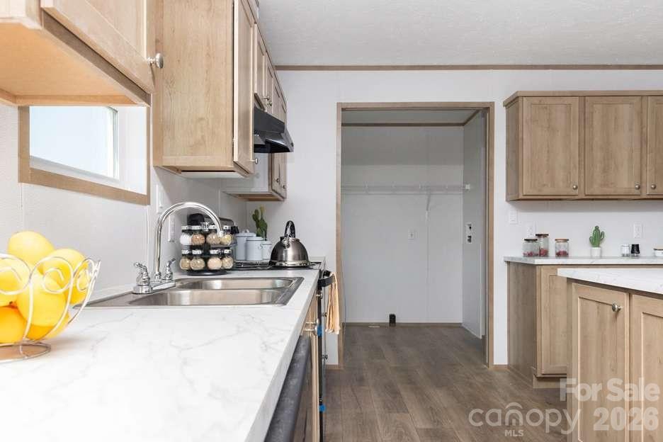 Amber Woods - Residential