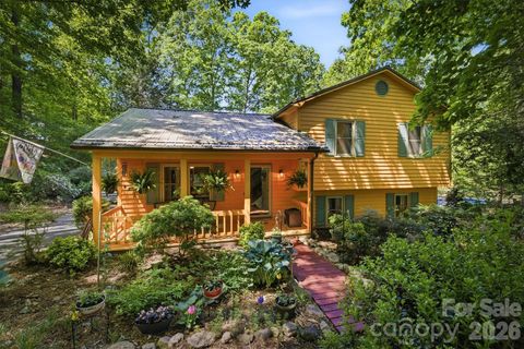 Photo of 3432 Ridgewood Drive, Morganton, NC 28655 (MLS # 4369461)