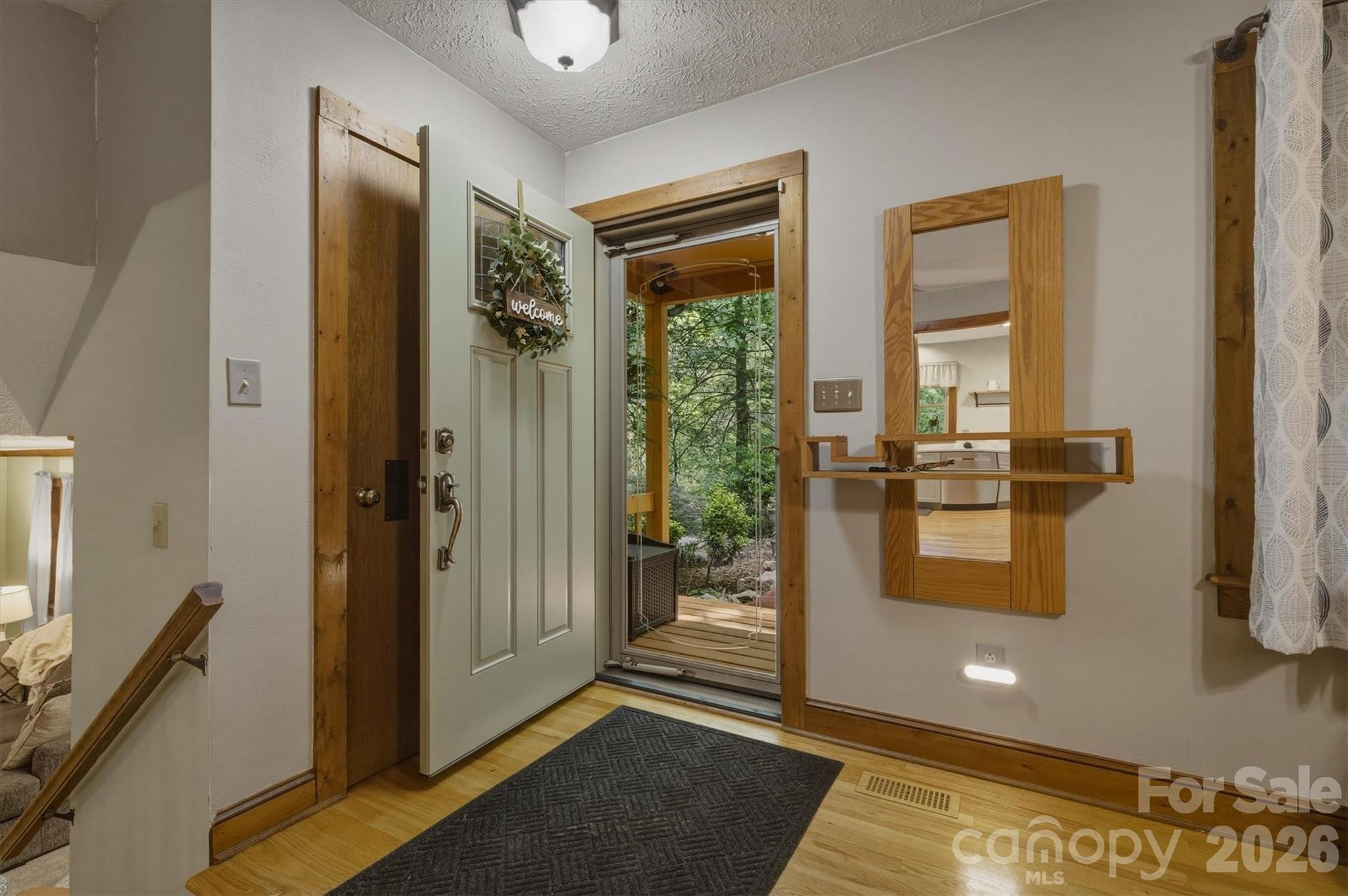 3432 Ridgewood Drive