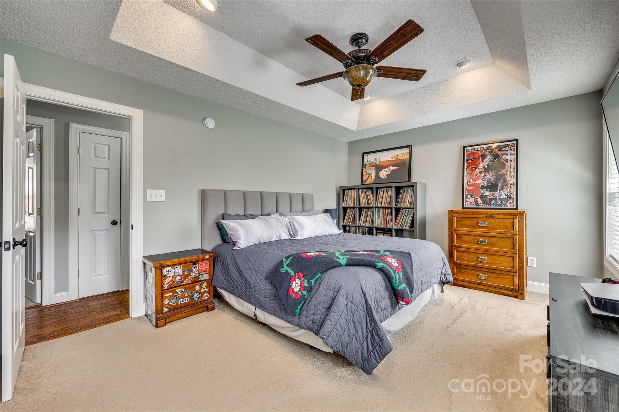 RAGIN ESTATES - Residential