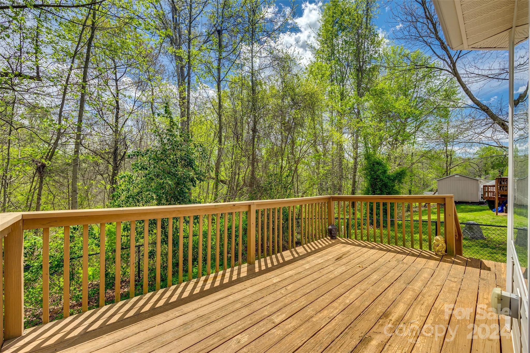 RAGIN ESTATES - Residential