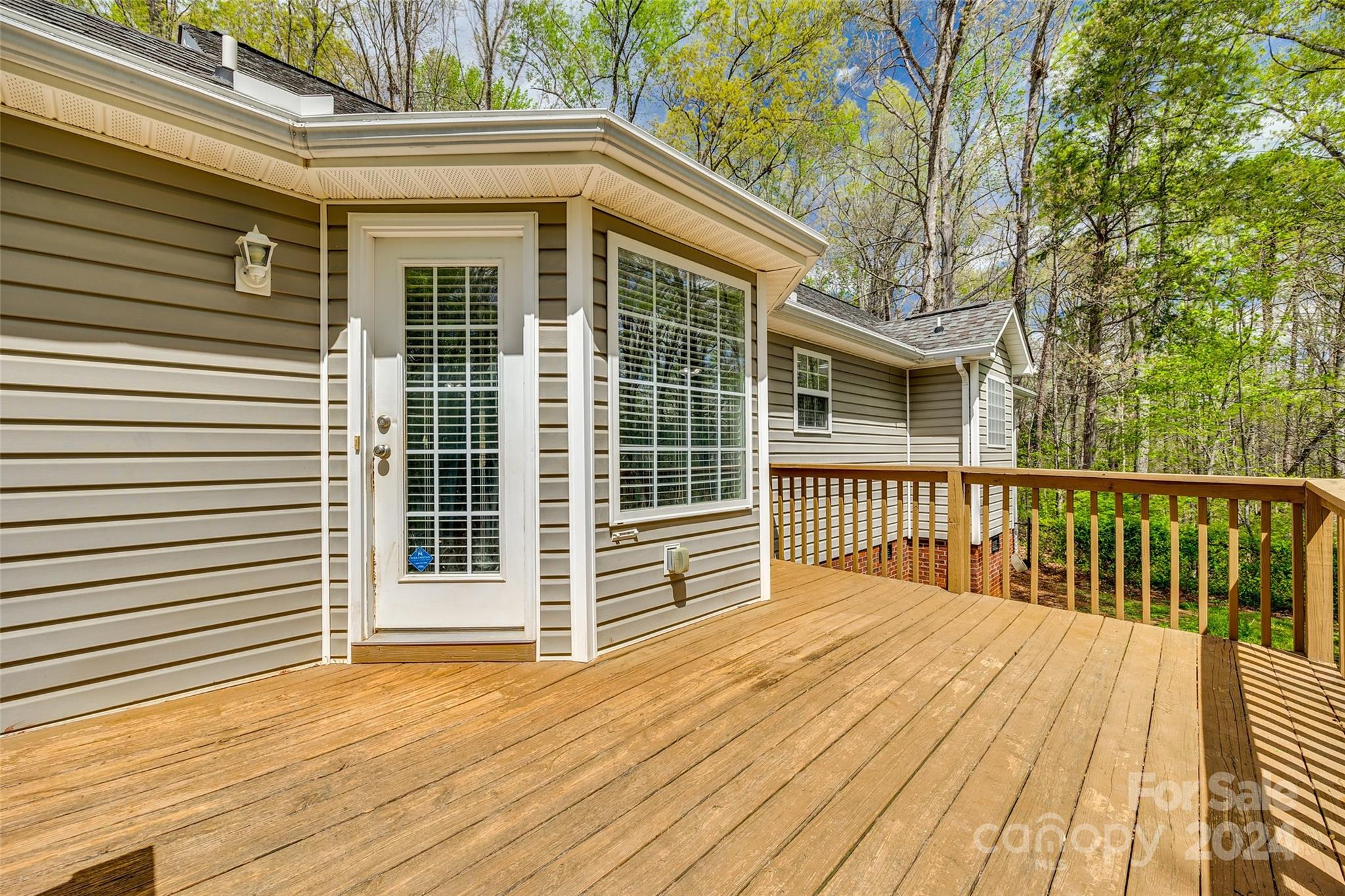 RAGIN ESTATES - Residential