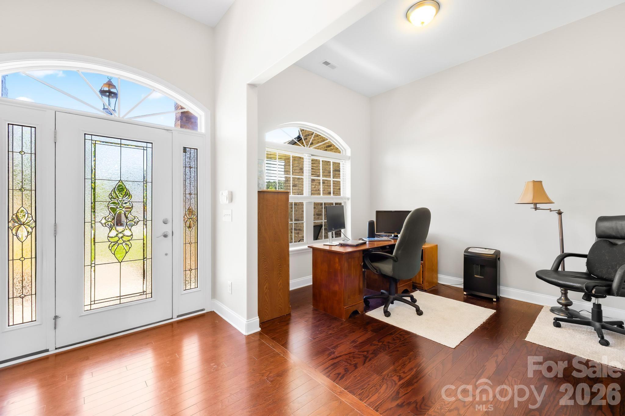 126 Tall Fern Loop