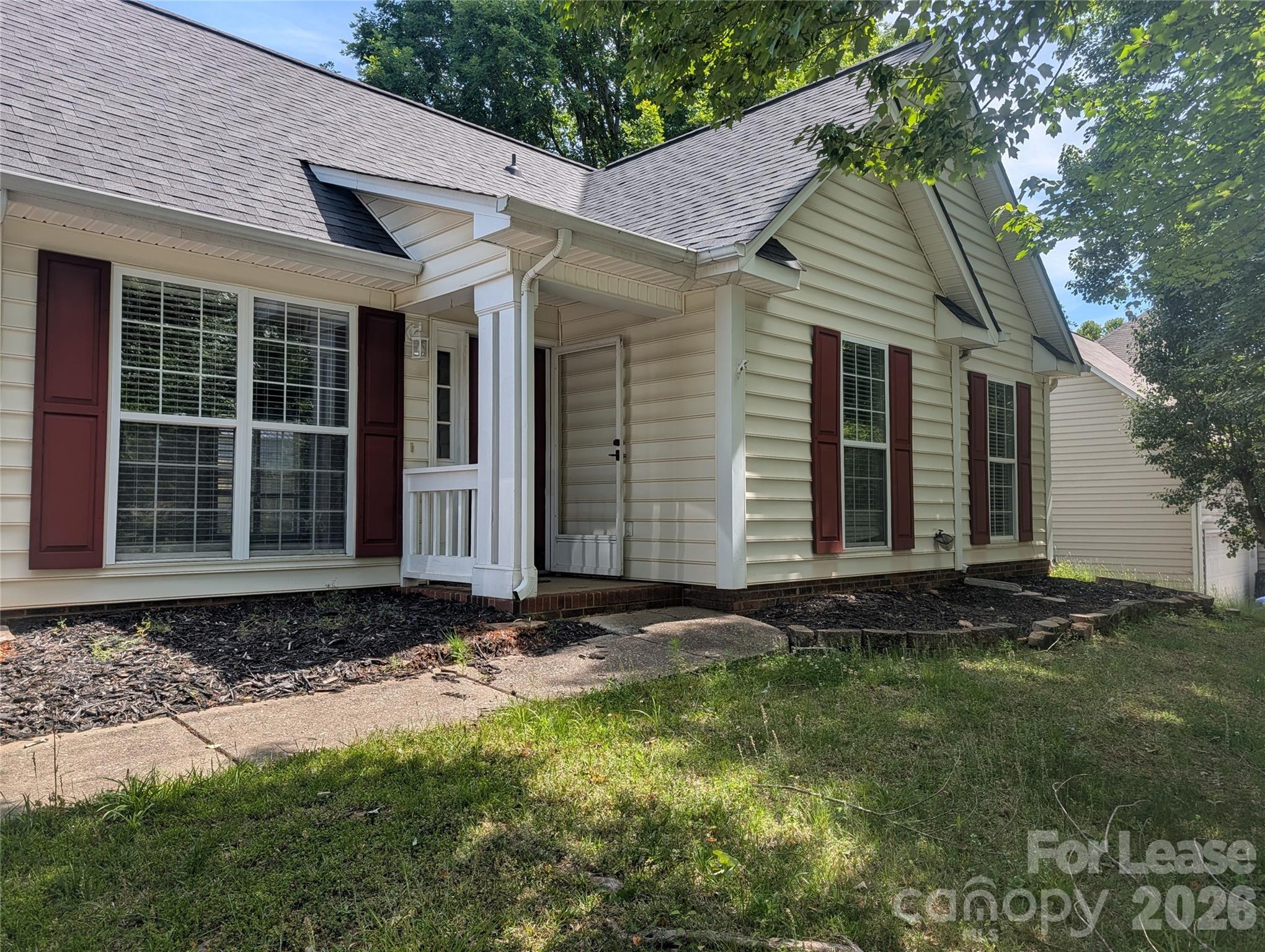 Photo 1 of 21 — 131 Diamond Drive, Mooresville, NC 28117