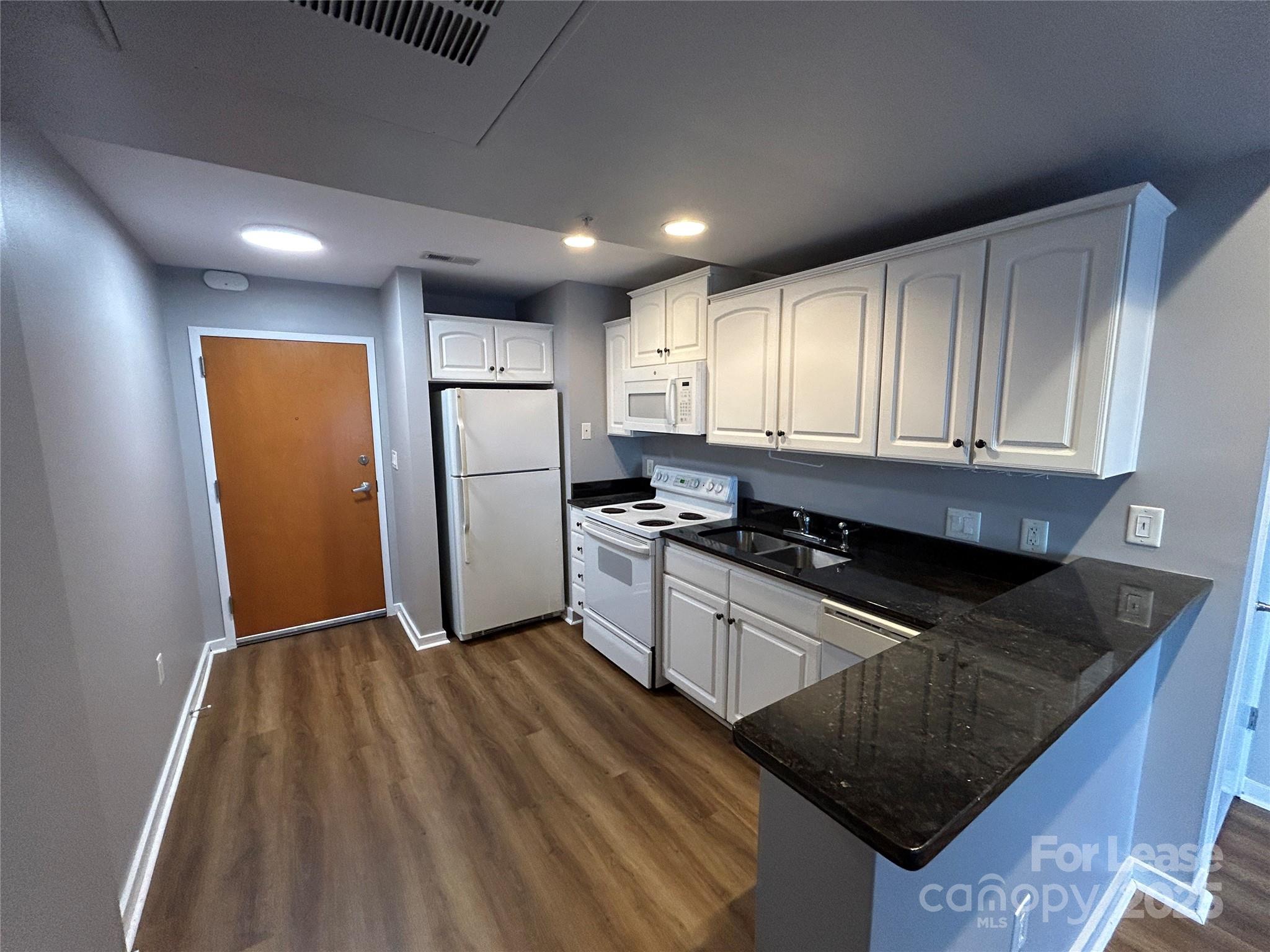 715 N Church Street 614