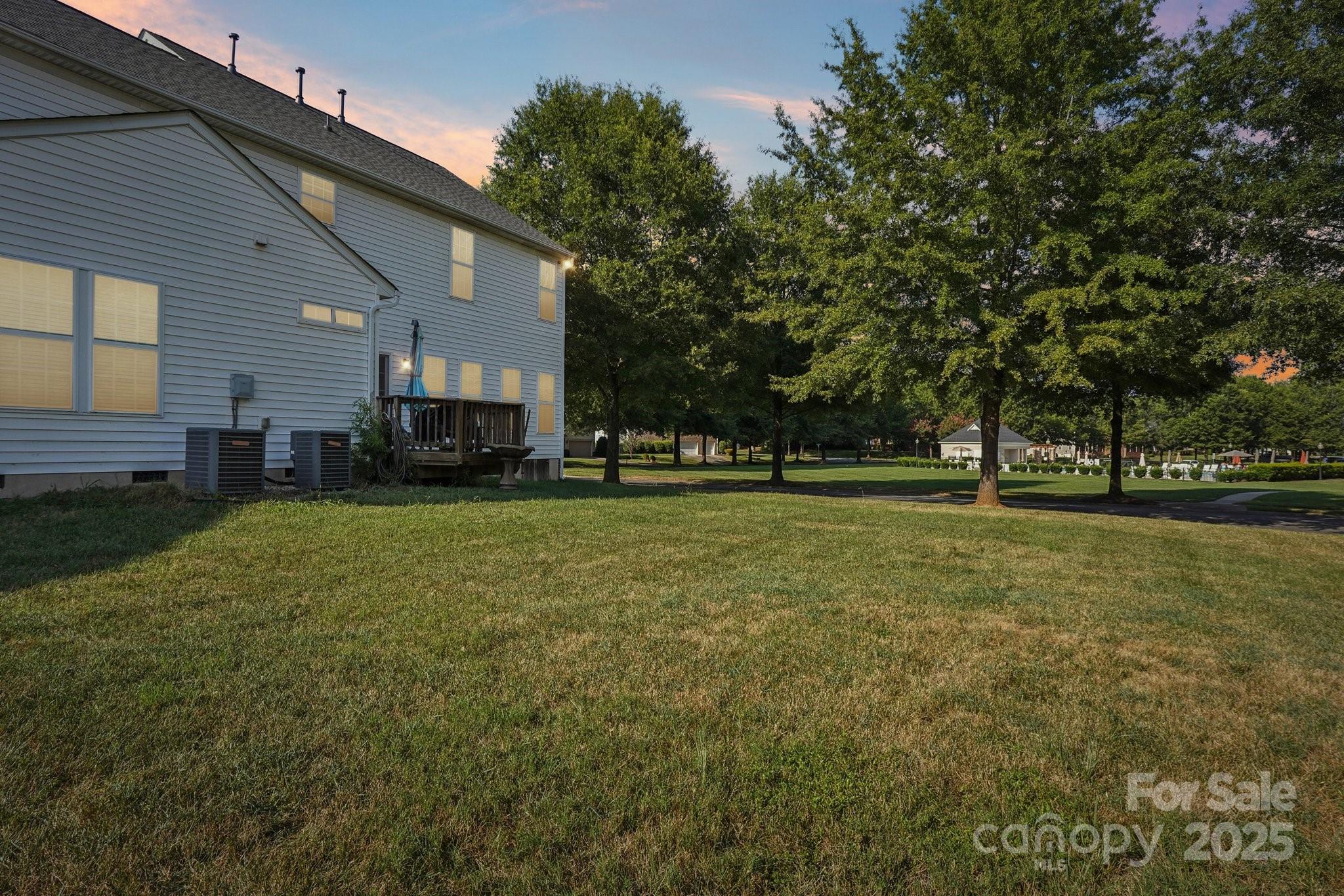 2512 Holly Oak Lane