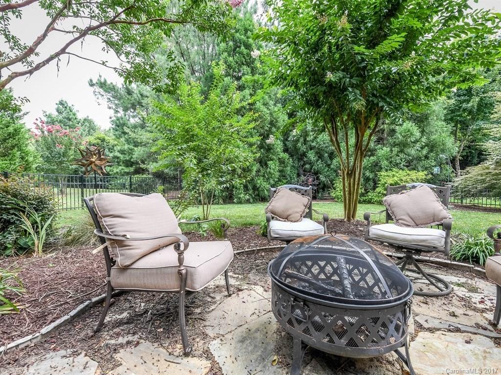 Lake Shore - Residential