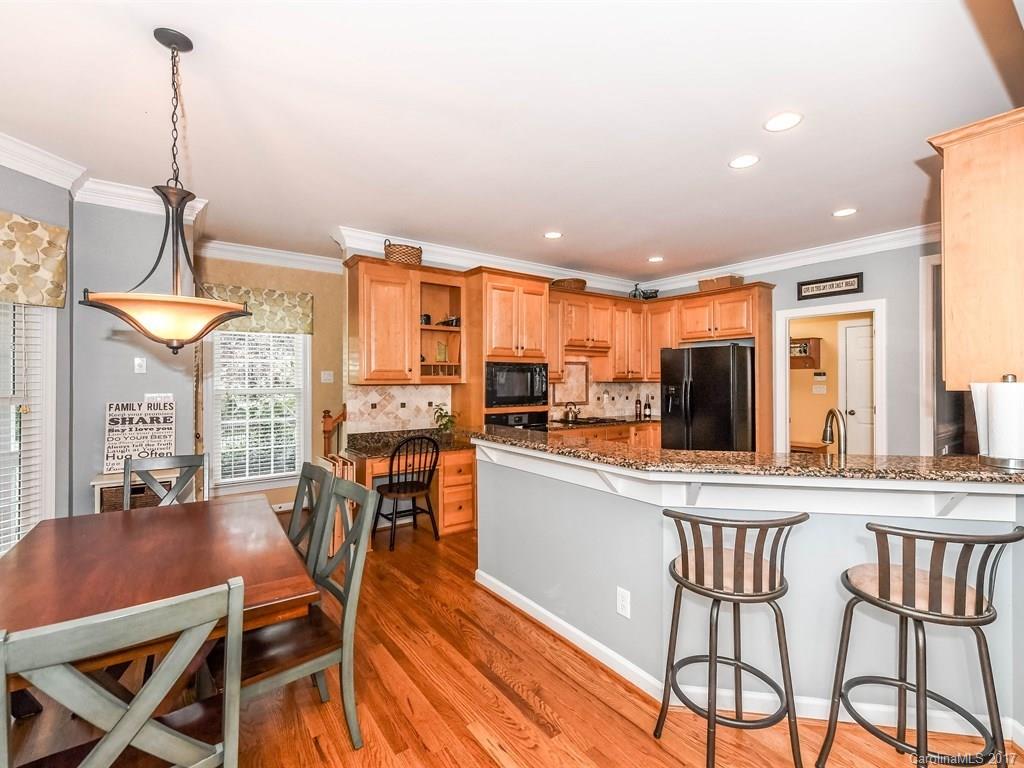 Lake Shore - Residential