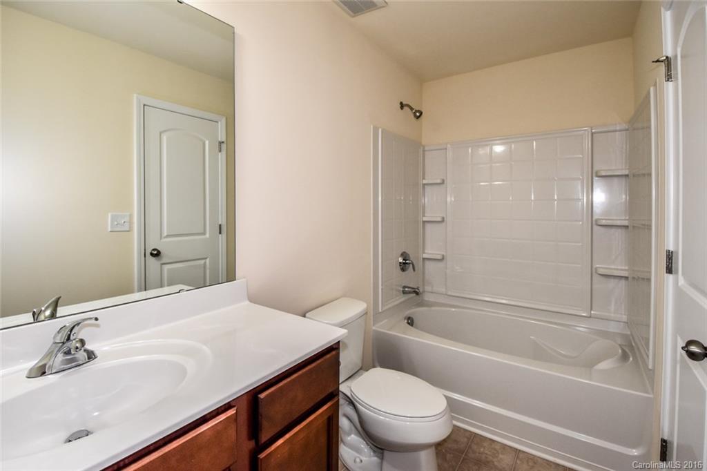 Woodburn Crossing - Residential Lease