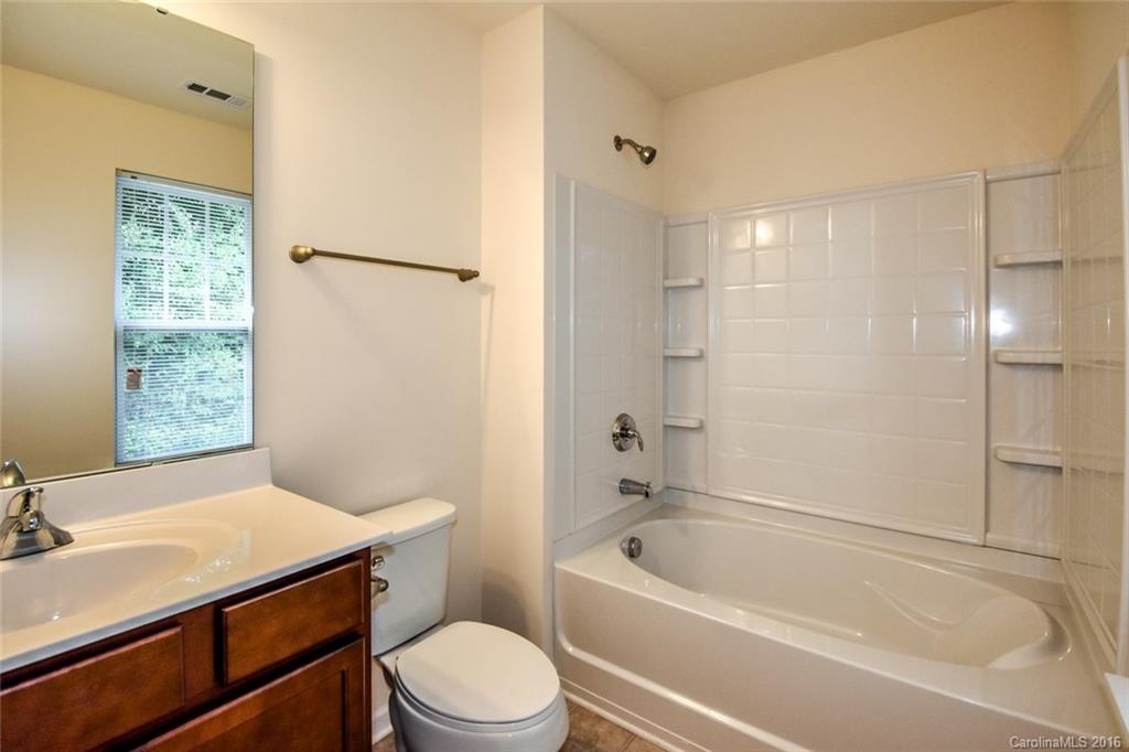 Woodburn Crossing - Residential Lease