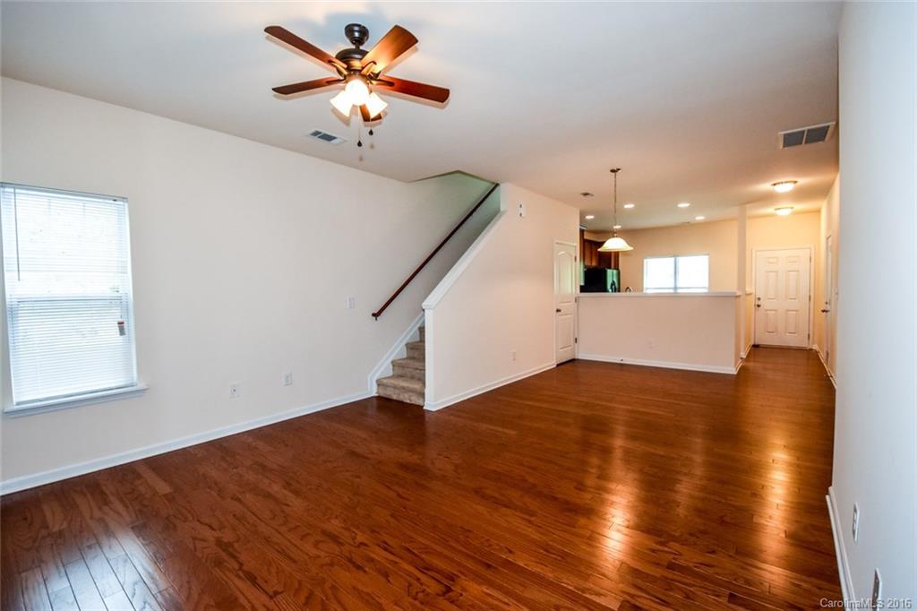 Woodburn Crossing - Residential Lease