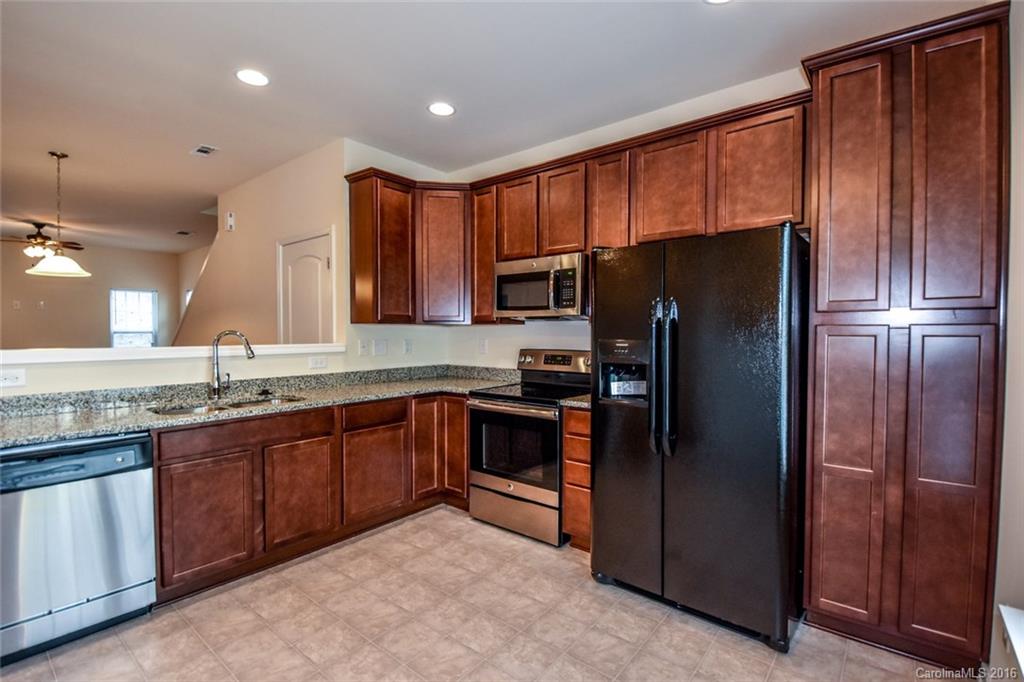 Woodburn Crossing - Residential Lease