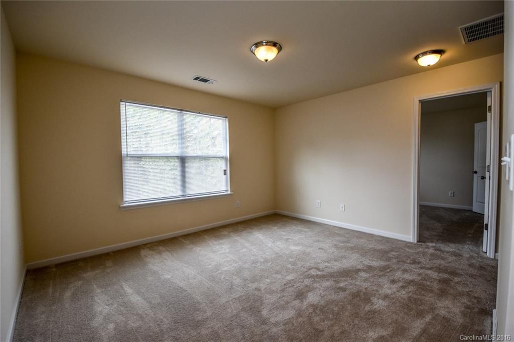 Woodburn Crossing - Residential Lease