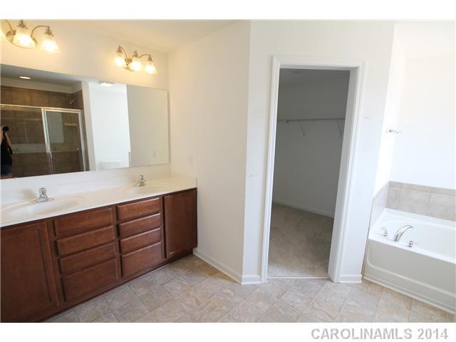 Ellis Pond - Residential