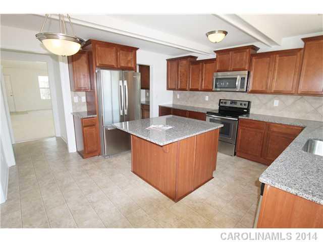 Ellis Pond - Residential