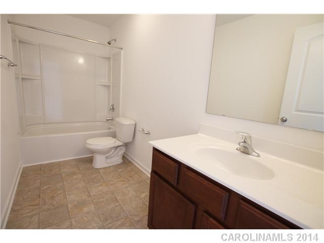 Ellis Pond - Residential