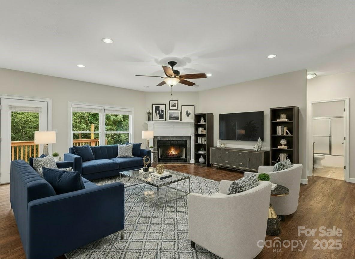 321 Scarlet Tanager Court