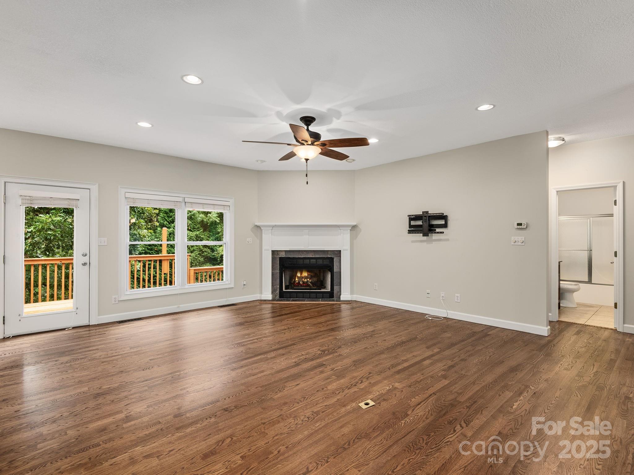 321 Scarlet Tanager Court