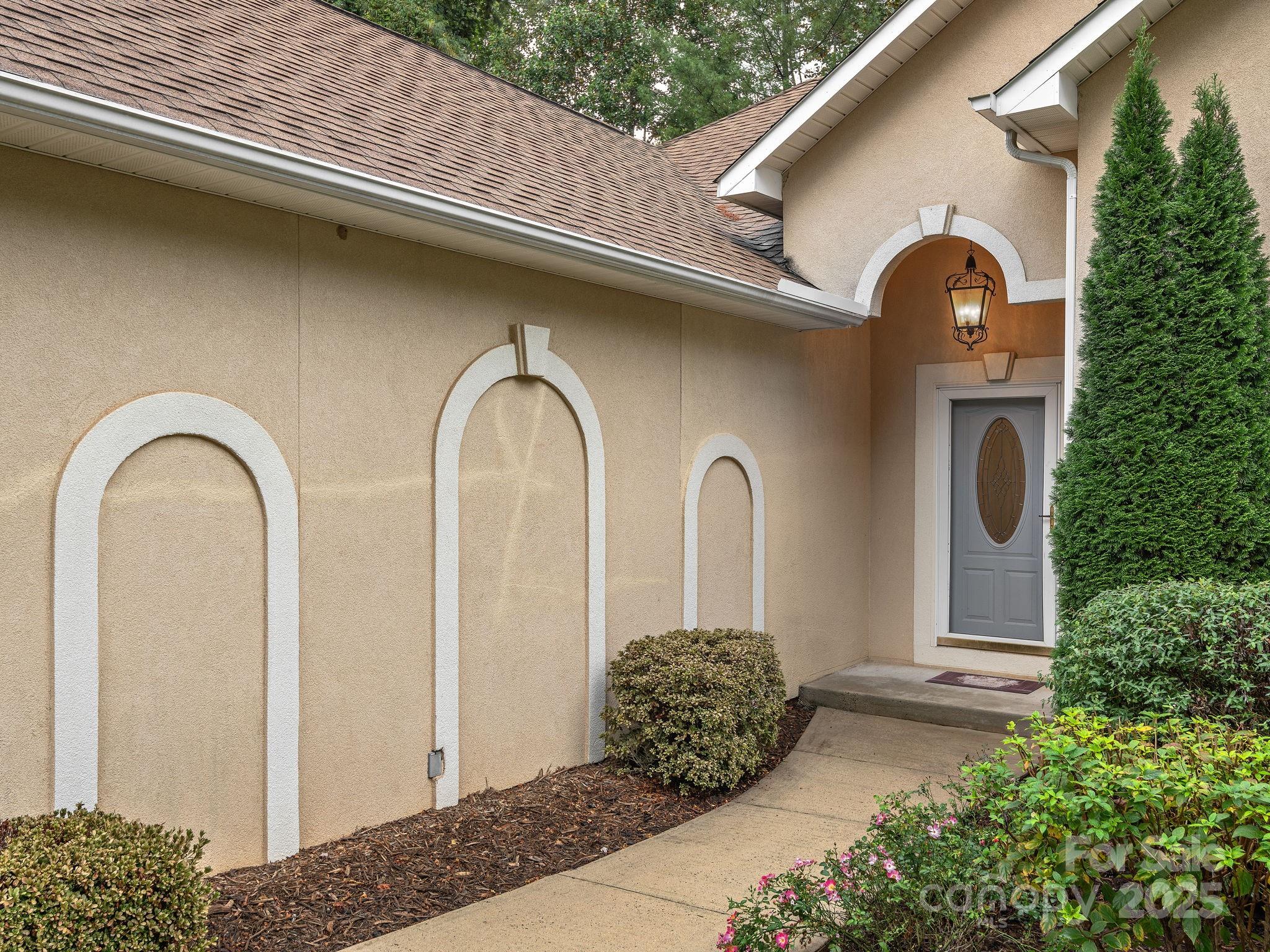 321 Scarlet Tanager Court