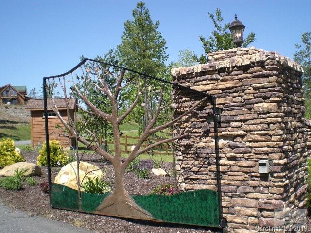 Grandview Peaks - Commercial Sale