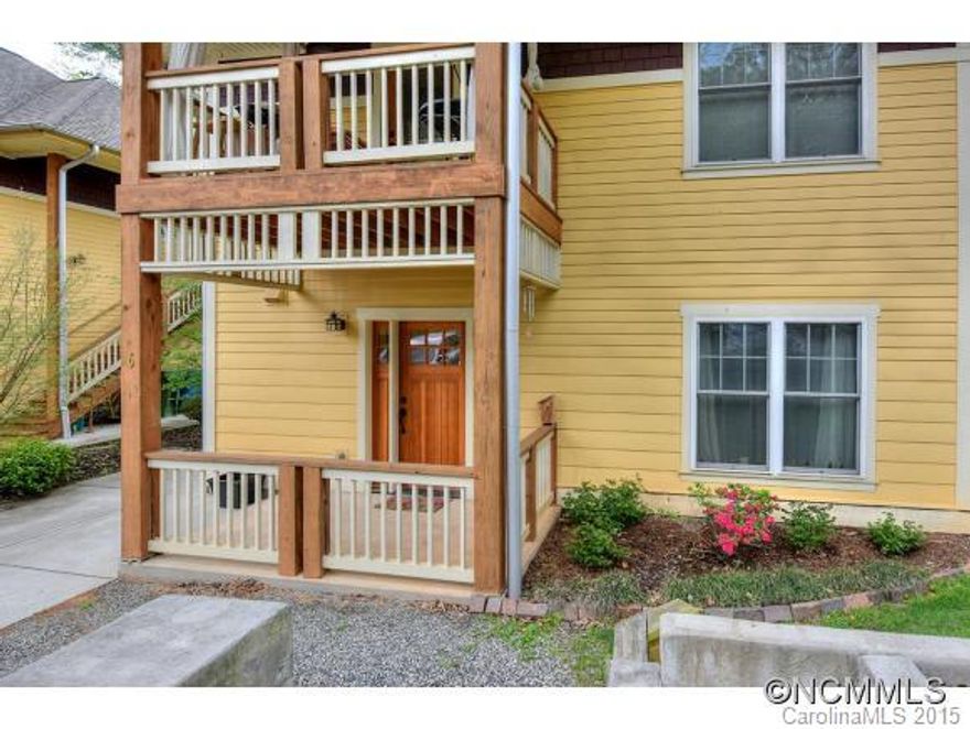 Newish affordable condo with year-round mountain views within walking distance of downtown, Greenlife, Starbucks, Trader Joe, etc..  Open floorplan with 9' ceilings, bamboo flooring, new carpet in bedrooms, deck with views, covered front porch, over-sized kitchen cabinets.  Designated parking for one car.  Located in quiet neighborhood with hiking up Town Mountain.  Incredible deal this close to downtown...under $200,000.