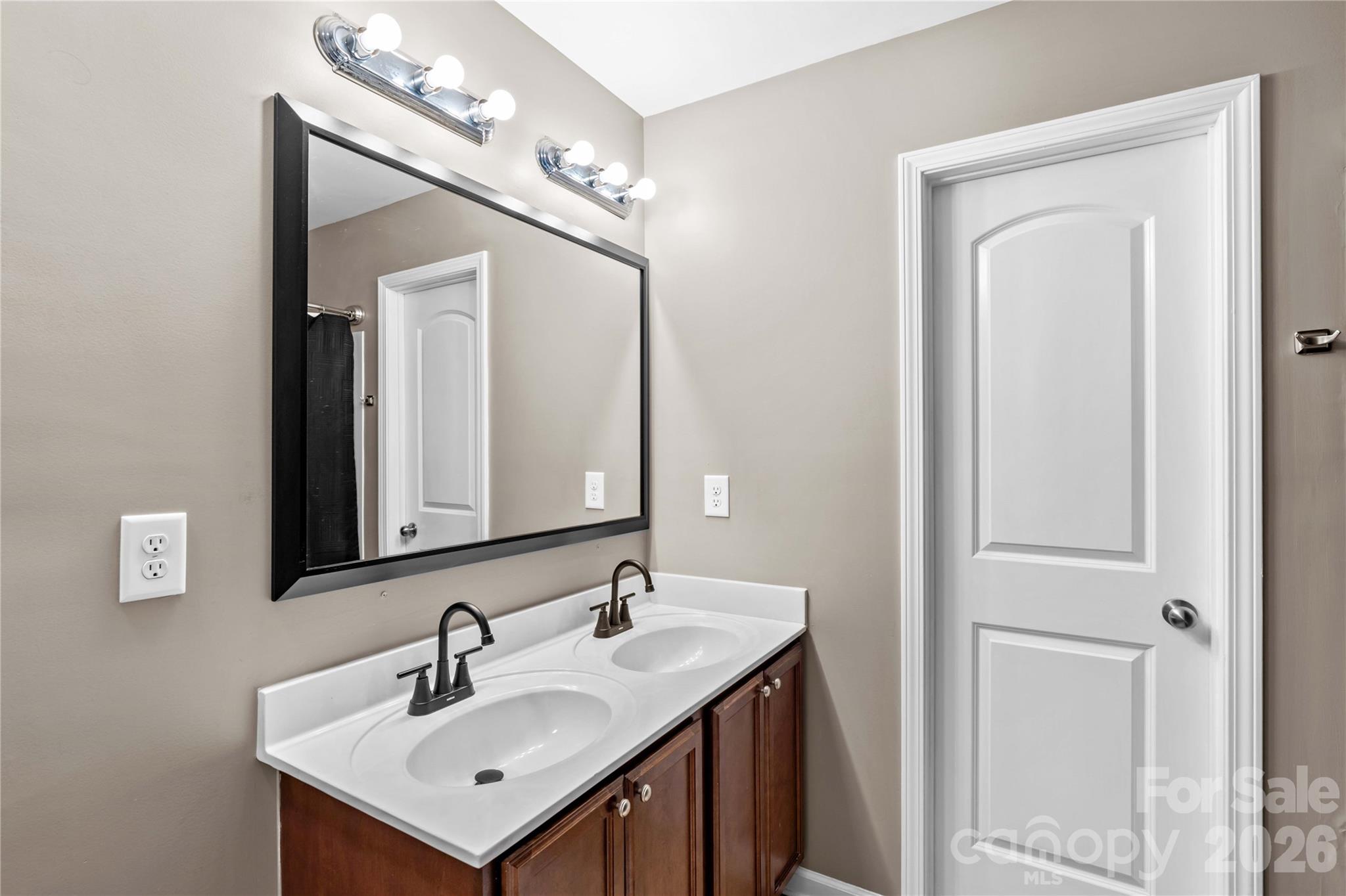 Lincoln Meadows - Residential
