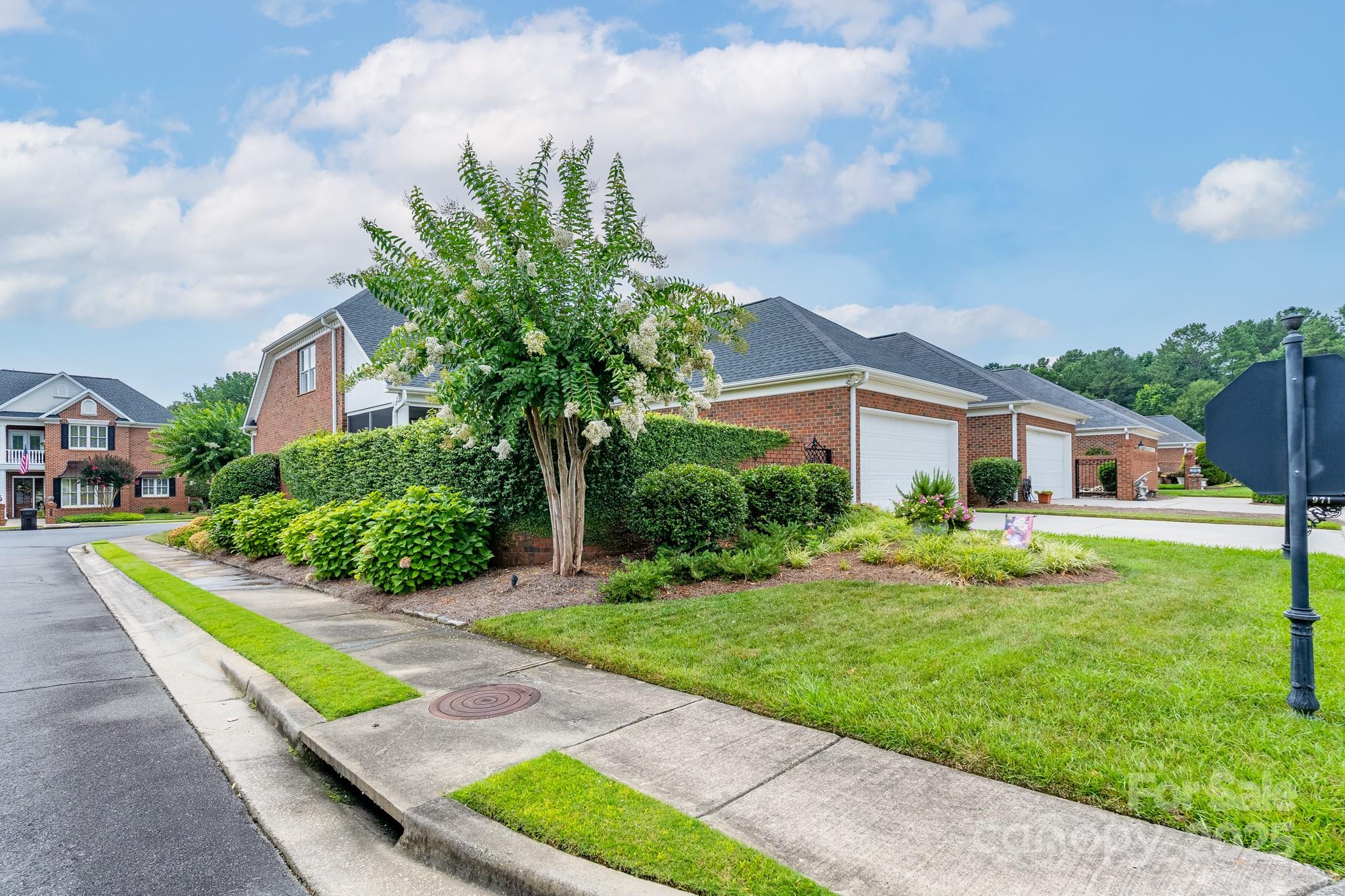 Laurel Creek - Residential