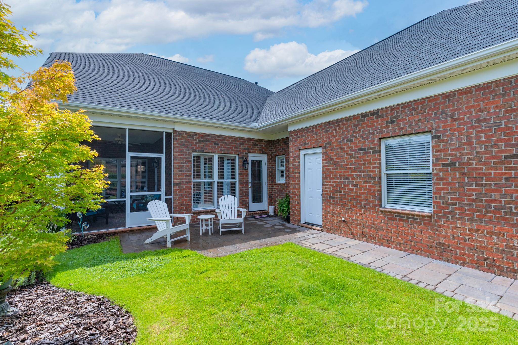 Laurel Creek - Residential