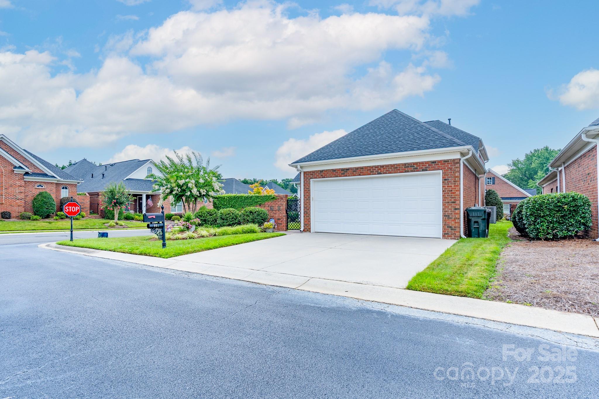 Laurel Creek - Residential