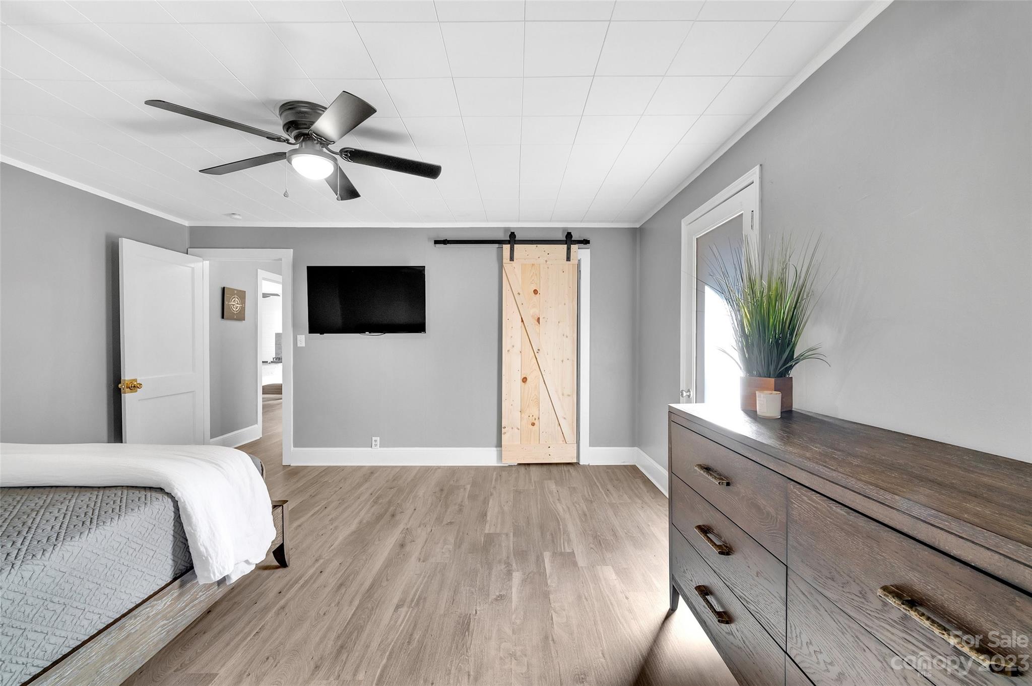 Moss Acres - Residential