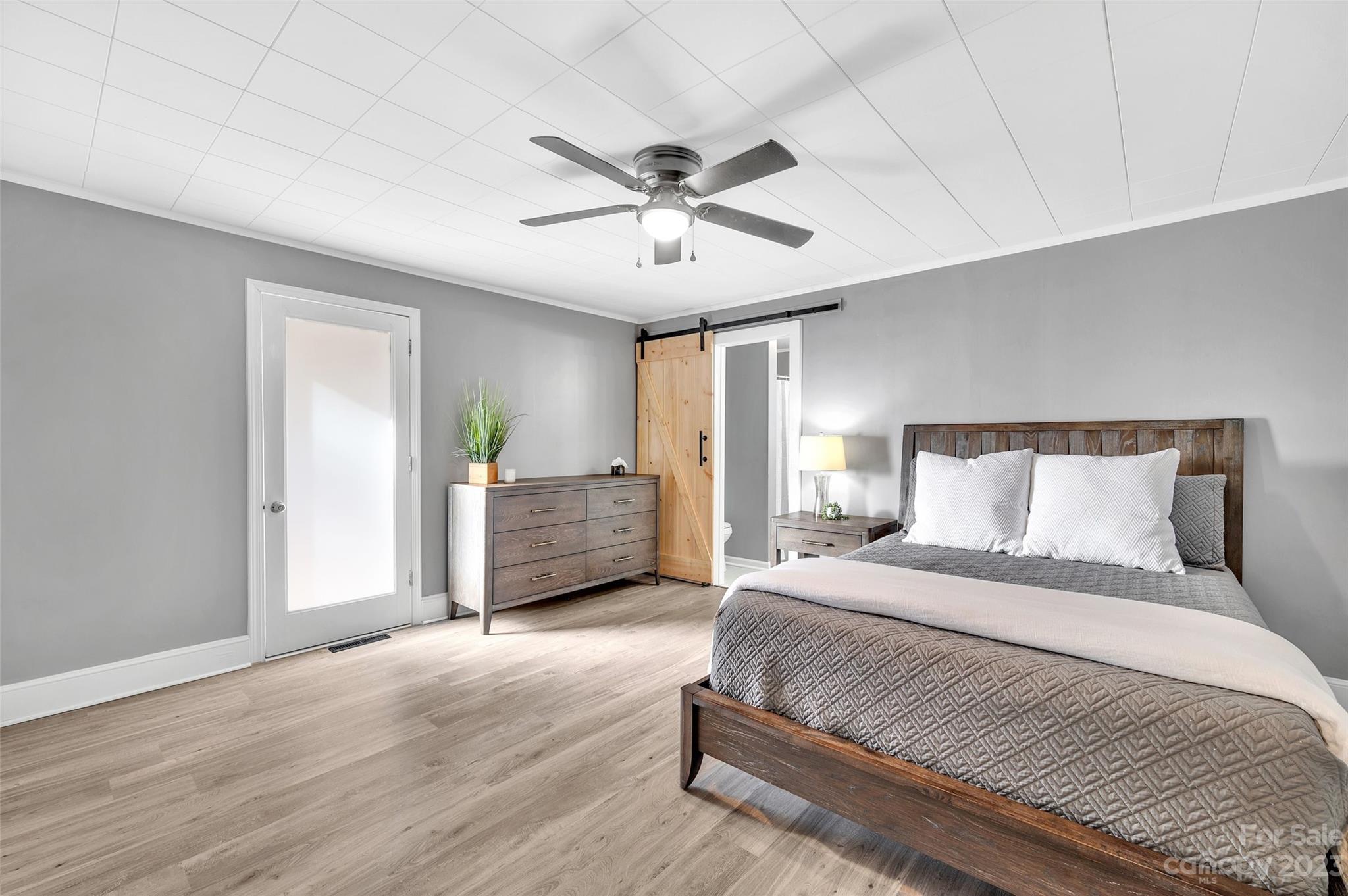 Moss Acres - Residential