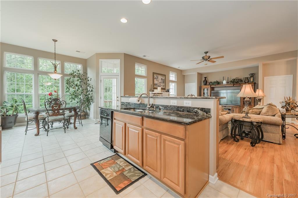 Autumn Cove At Lake Wylie - Residential