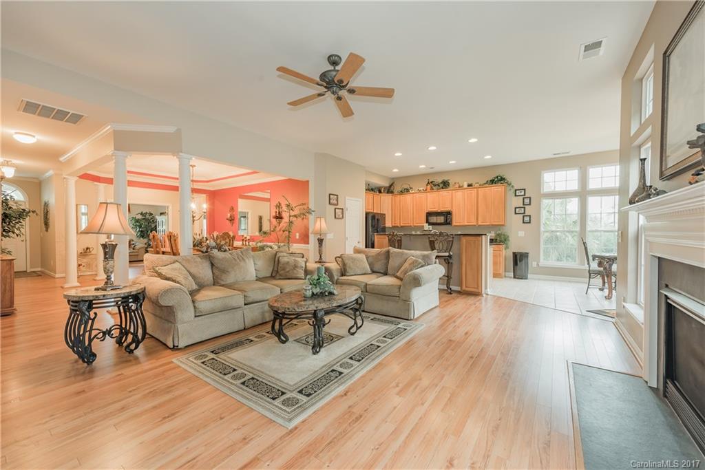 Autumn Cove At Lake Wylie - Residential