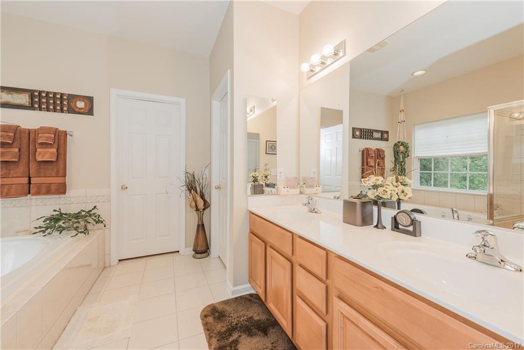 Autumn Cove At Lake Wylie - Residential