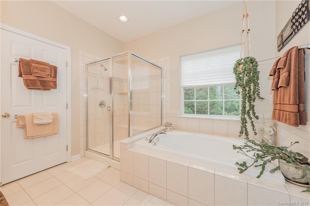 Autumn Cove At Lake Wylie - Residential