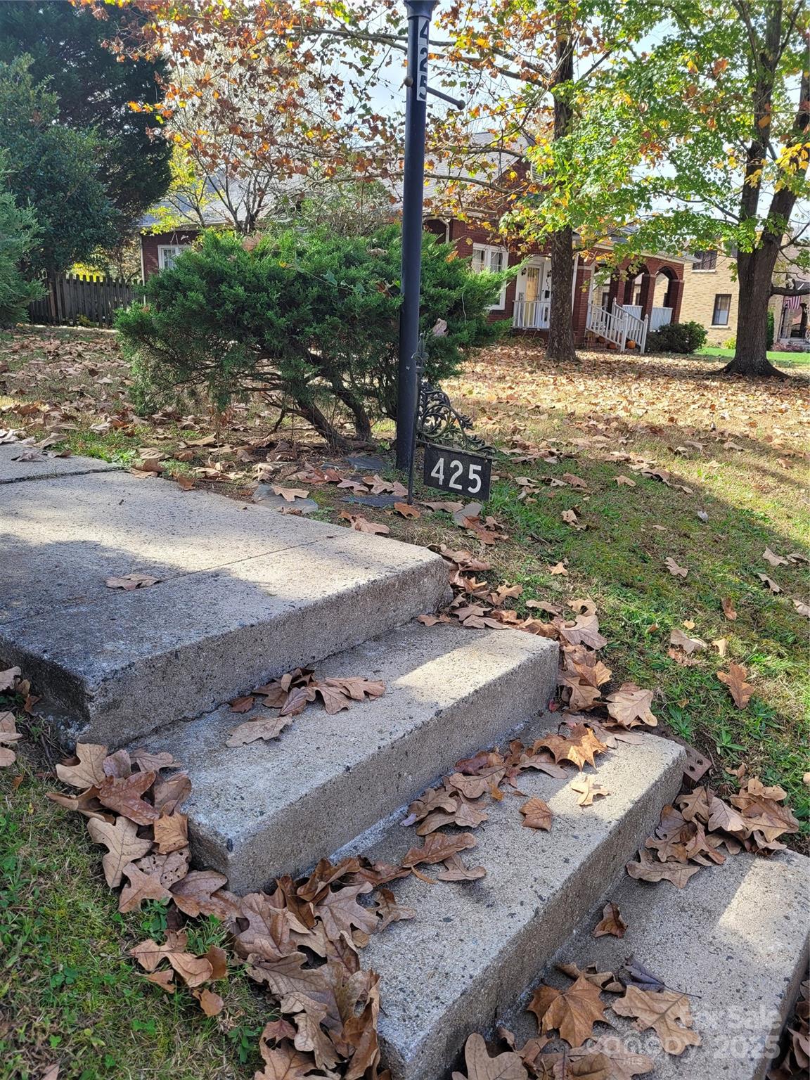 425 Maupin Avenue