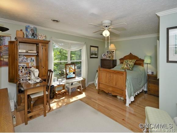 Kenwood Knoll - Residential