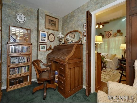 Kenwood Knoll - Residential