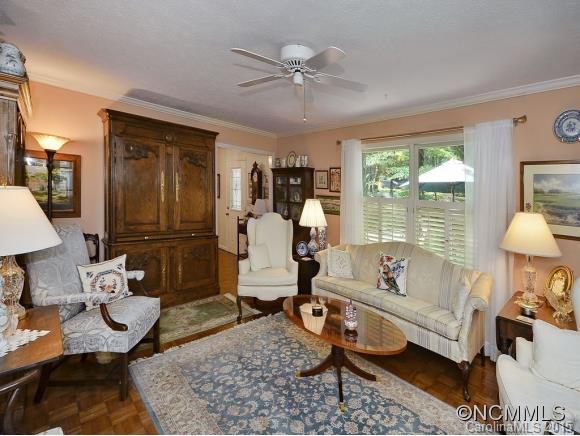 Kenwood Knoll - Residential