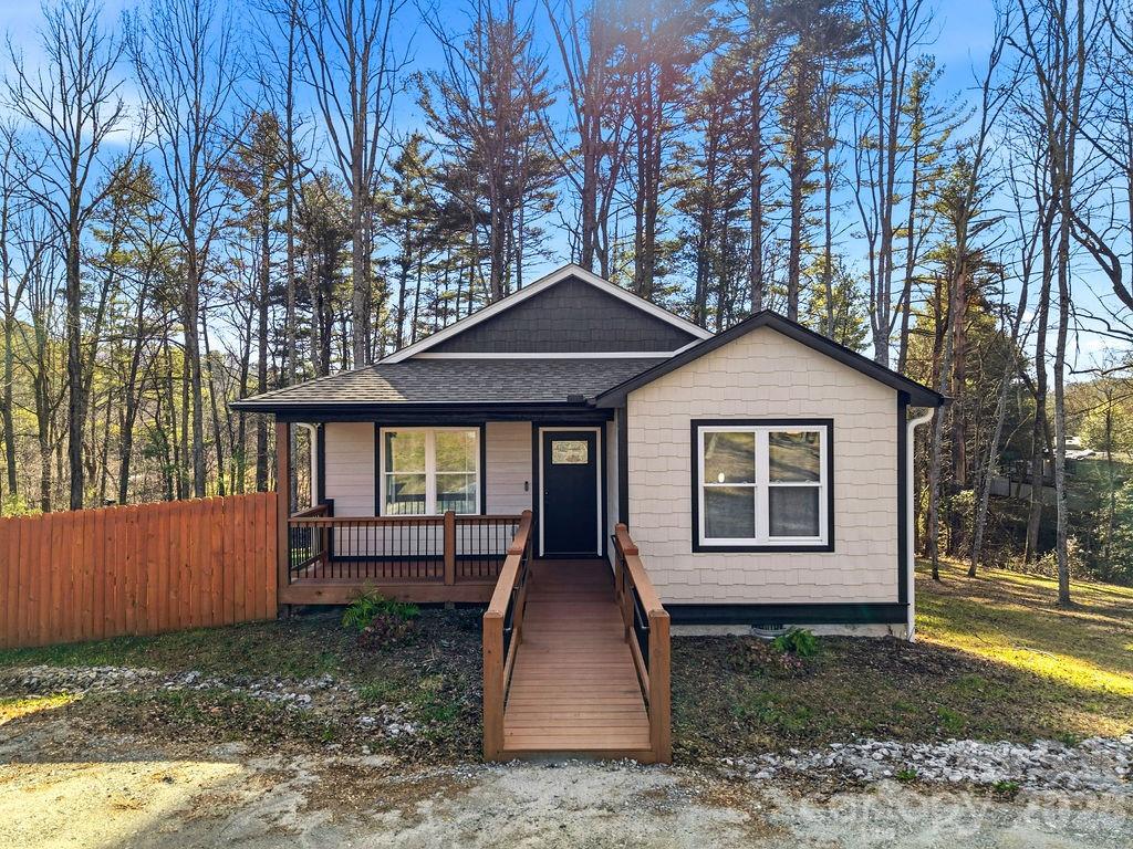 Honeycrisp - Residential