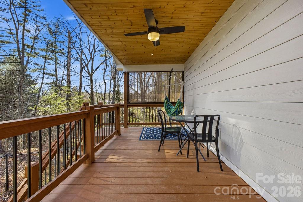 Honeycrisp - Residential