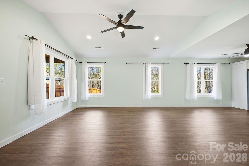 Honeycrisp - Residential