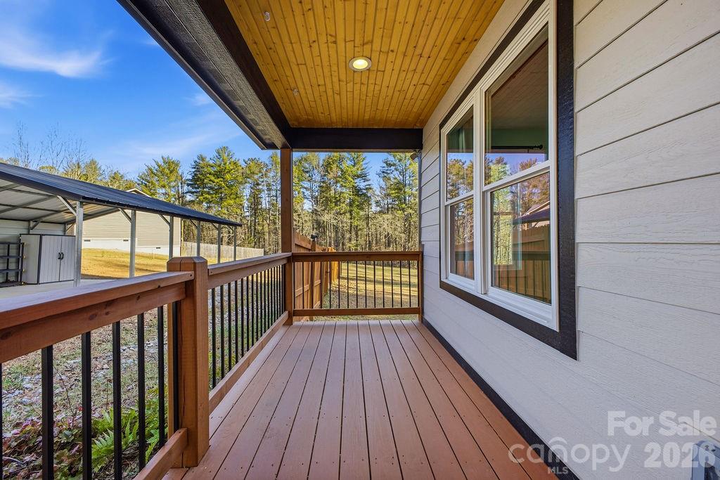 Honeycrisp - Residential