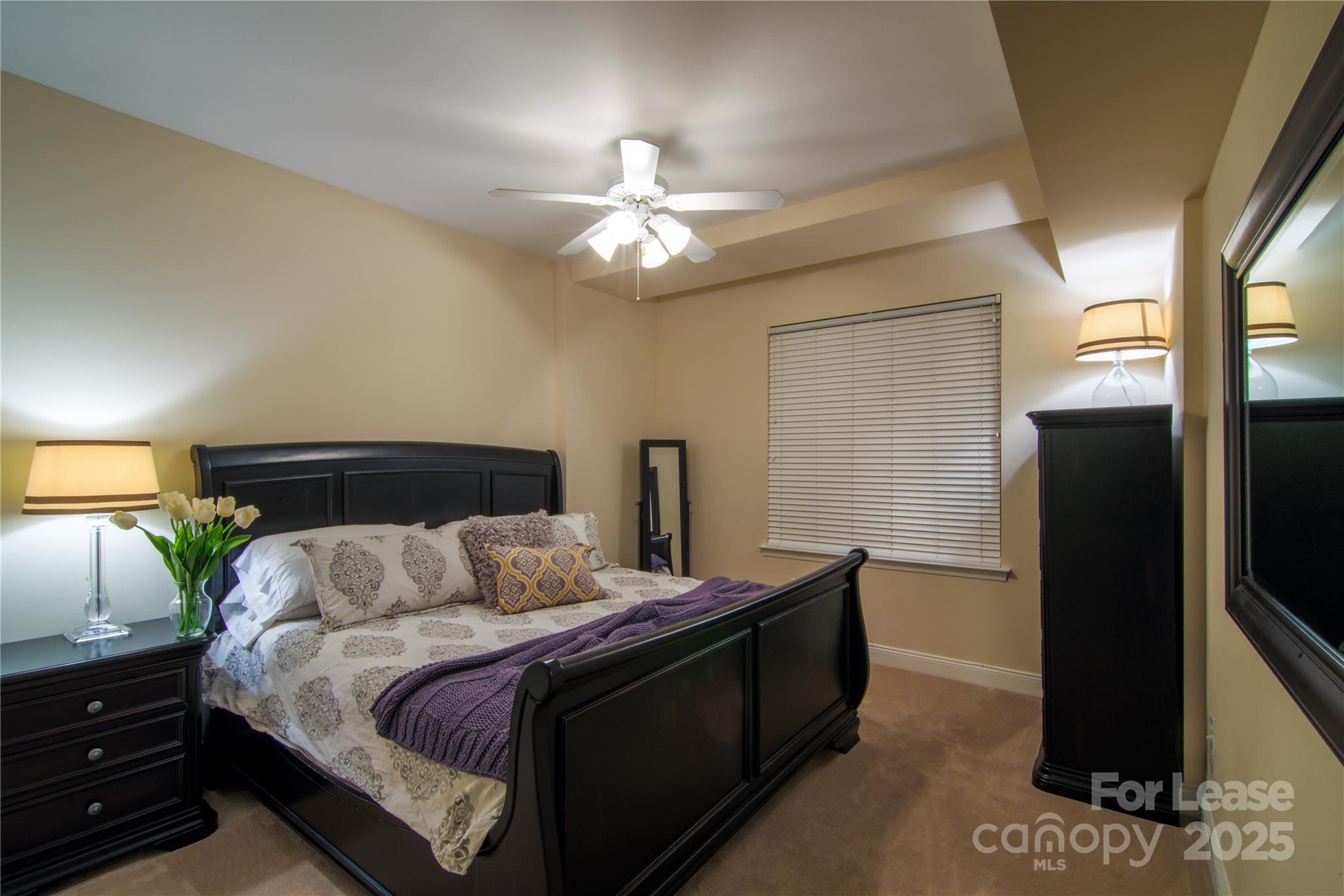 Fifth And Poplar - Residential Lease