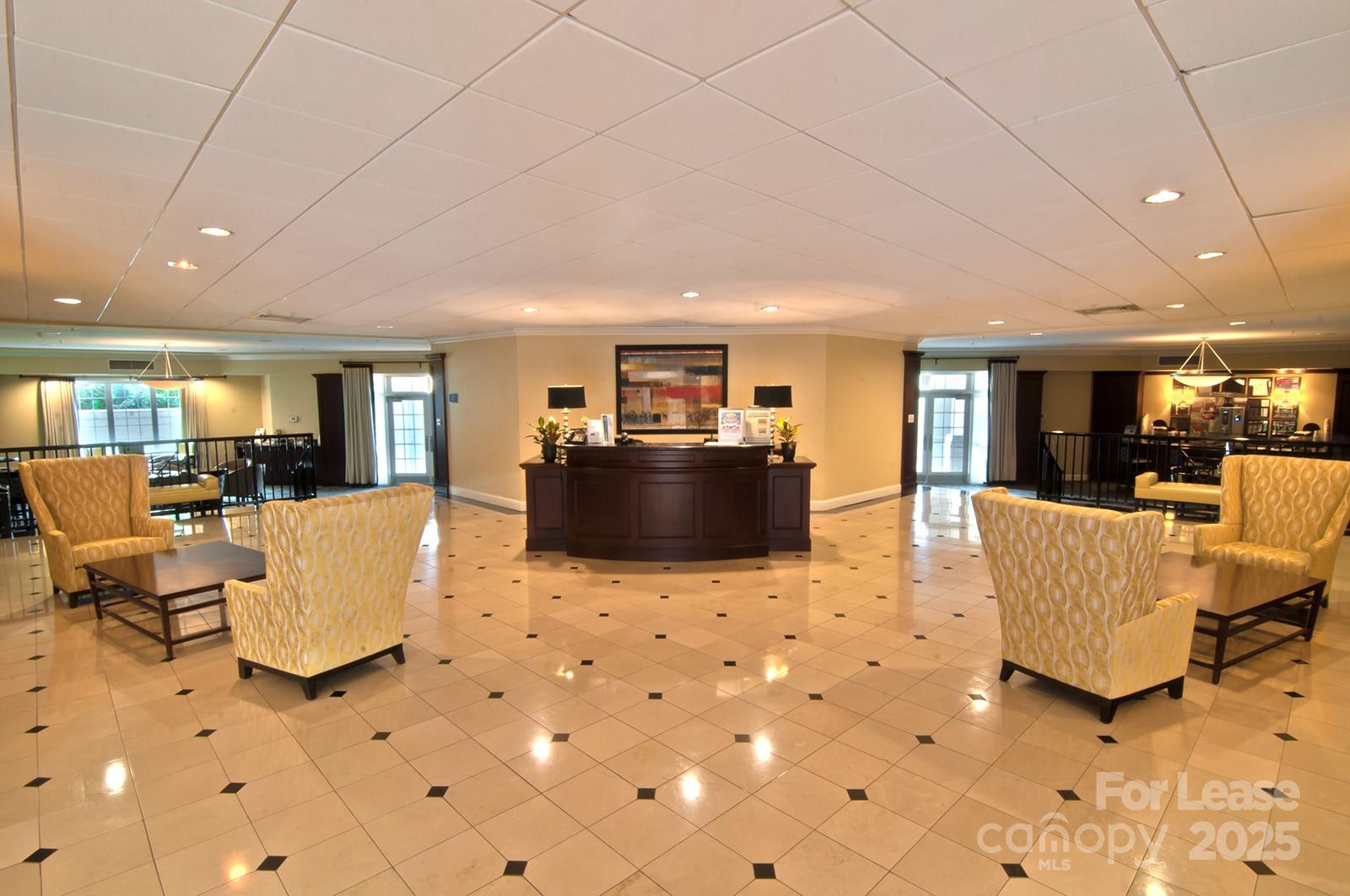 Fifth And Poplar - Residential Lease